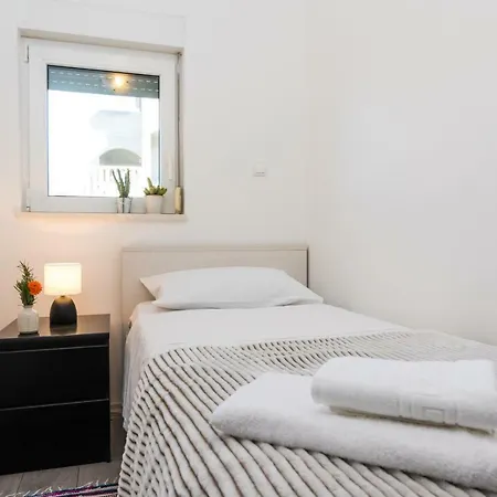 Appartement Okrug Gornji - With Sea View Trogir