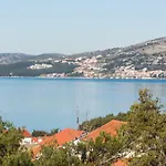 Apartamento Okrug Gornji - With Sea View *