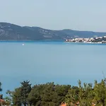 Apartamento Okrug Gornji - With Sea View