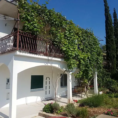 Apartamento Okrug Gornji - With Sea View Trogir