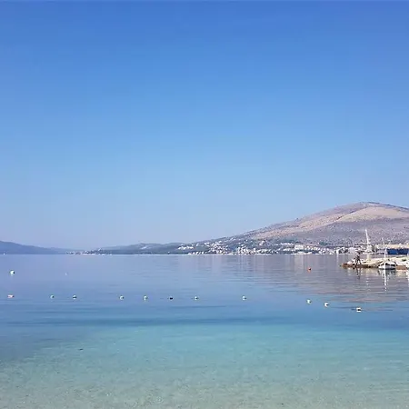 Okrug Gornji - With Sea View * 트로기르